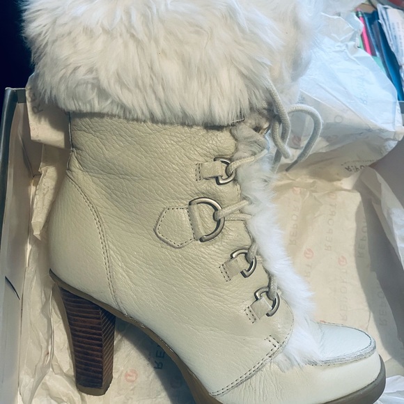 Report Vanilla Leather Faux Fur Cuff, Heeled Boots Sz. 8.5 - Picture 10 of 16
